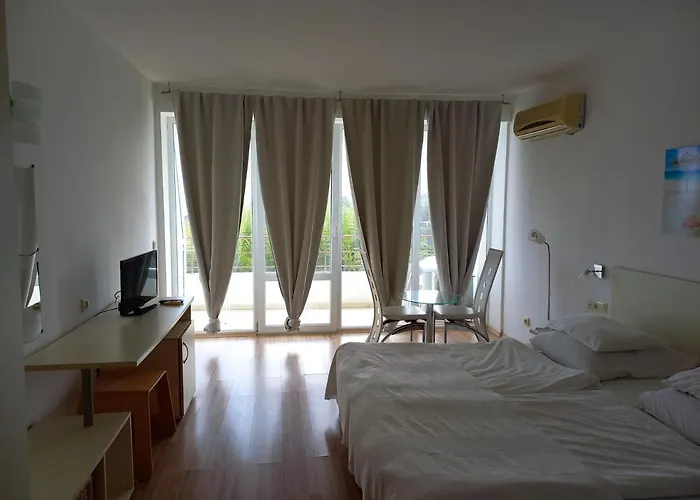 Hotel Romance Kiten (Burgas)